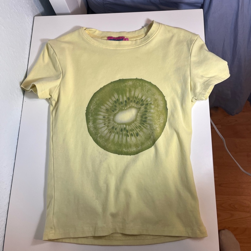 Edikted Yellow and Green Kiwi Print Short Sleeve Tee